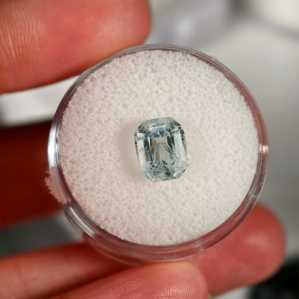 2.00ct Aquamarine Rectangle Cushion Cut Gemstone